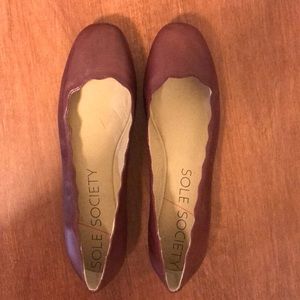 Sole Society Maroon Scalloped Flats